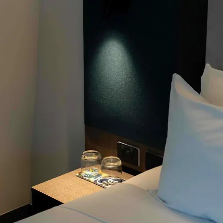 Ibis Styles Melbourne Southbank-2