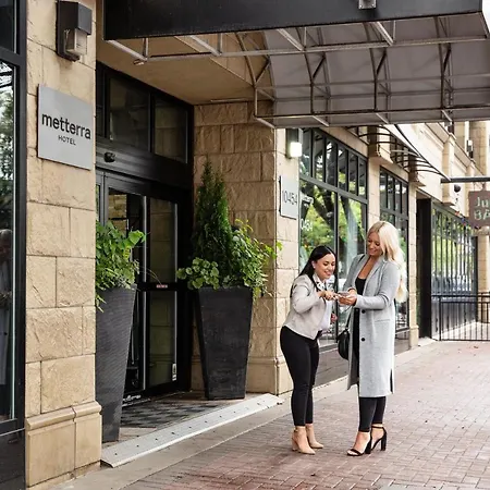 Metterra Hotel On Whyte-3