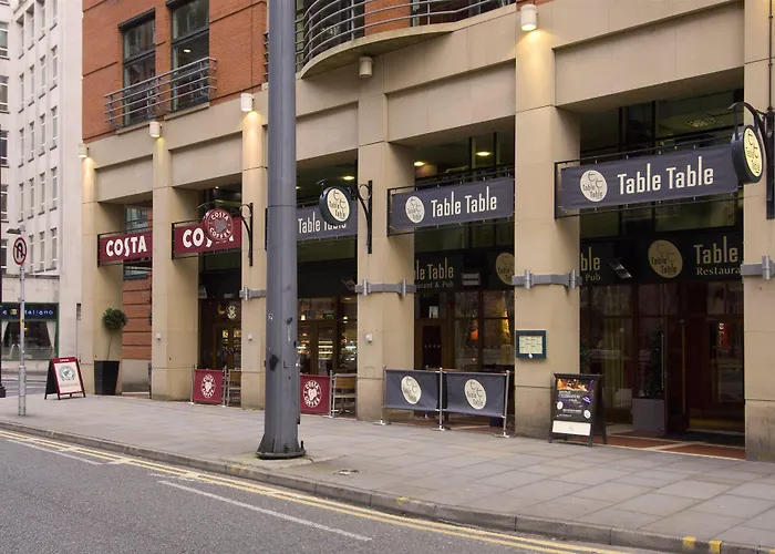 Premier Inn Premier Inn Manchester Central