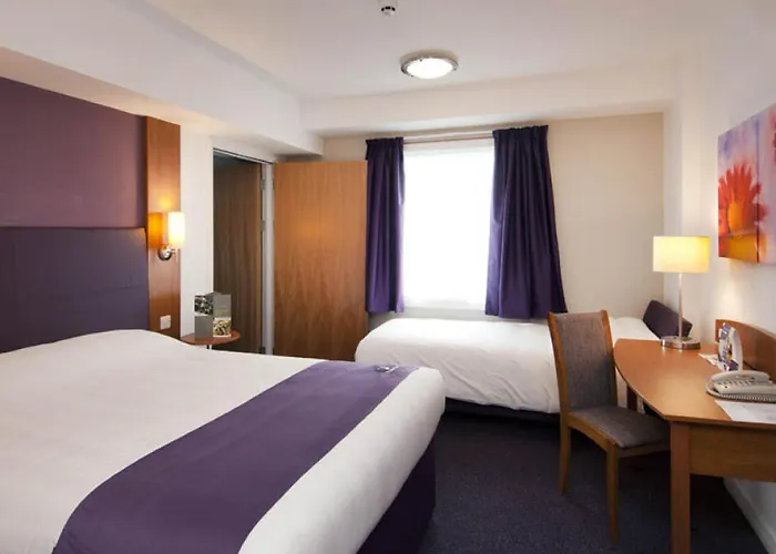 Premier Inn London Gatwick Airport - A23 Airport Way Crawley 
