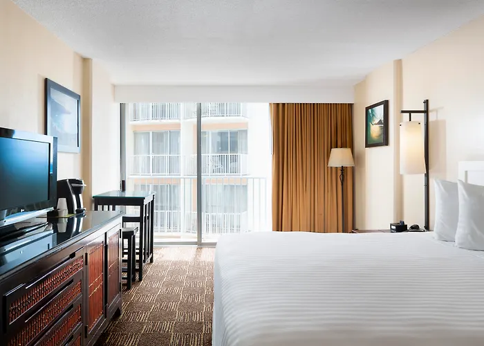 The Twin Fin Hotel Honolulu