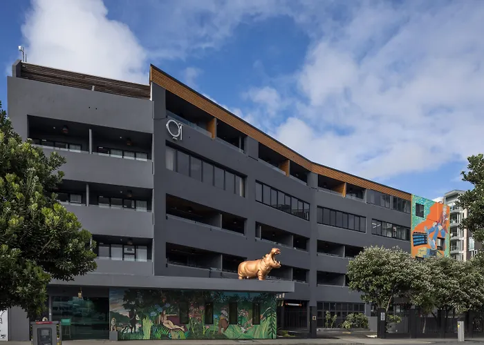 Qt Wellington Hotel