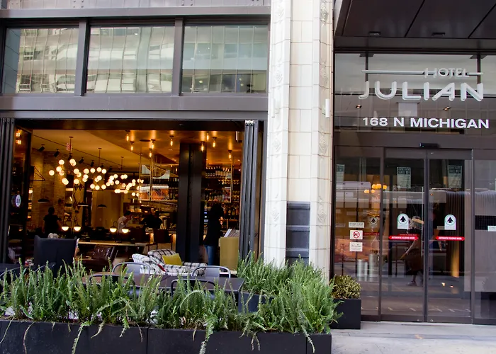 Hotels with ParkingArlo Chicago