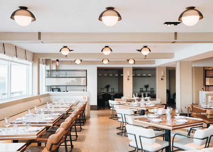 Newport Harbor Island Resort