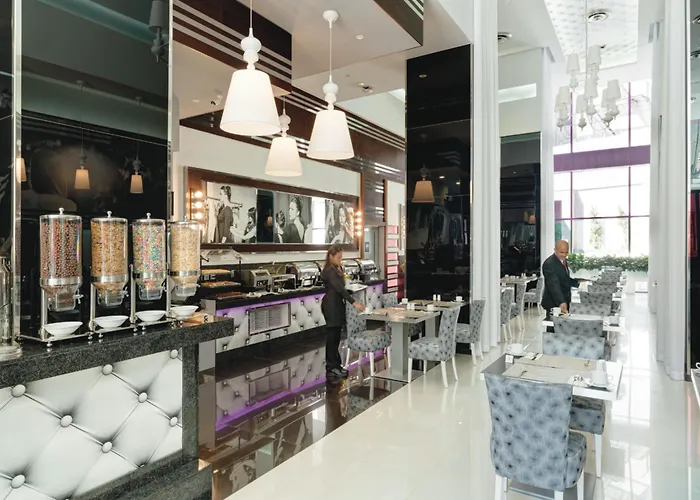 Hotels with ParkingRiu Plaza New York Times Square