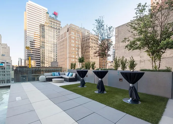 Hotels with ParkingHilton Garden Inn Downtown