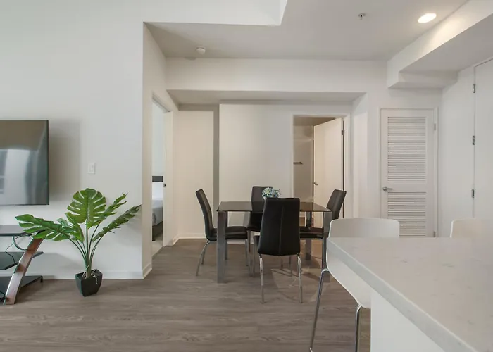 Downtown Santa Monica 2Bedroom With Free Parking