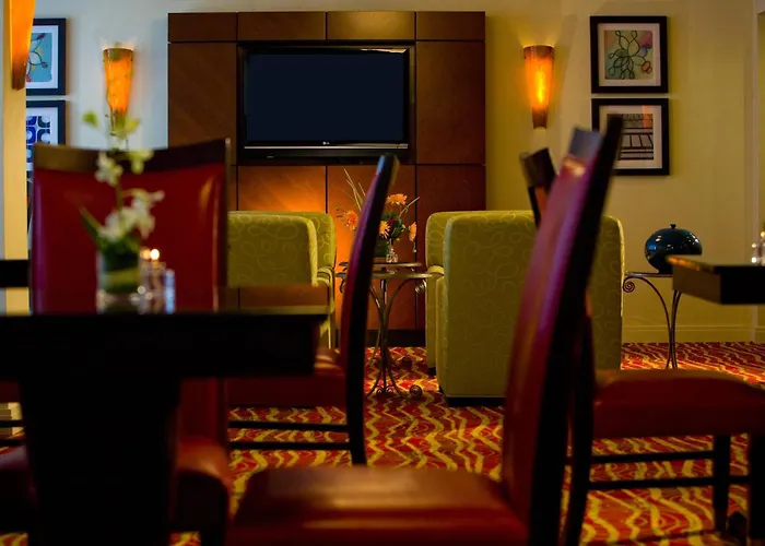 Hotels with ParkingBaltimore Marriott Inner Harbor At Camden Yards