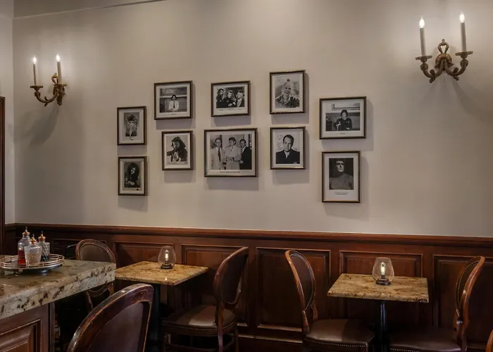 Le Richelieu Hotel In The French Quarter New Orleans