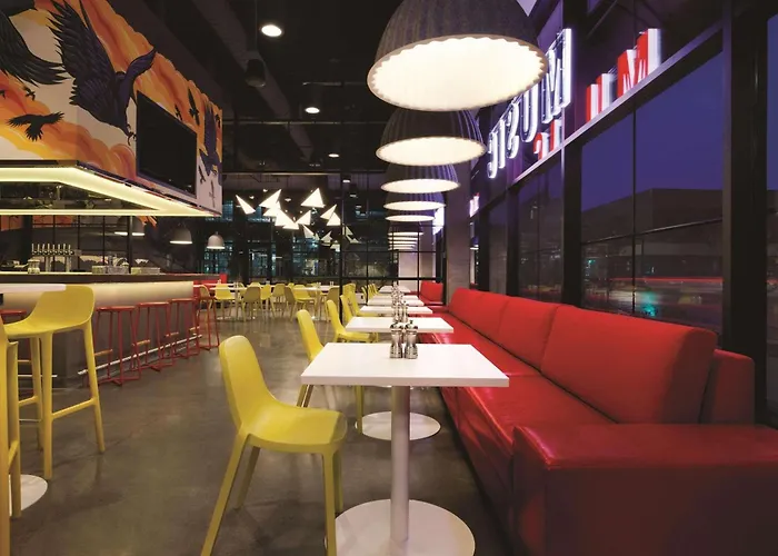 Radisson Red Minneapolis Downtown