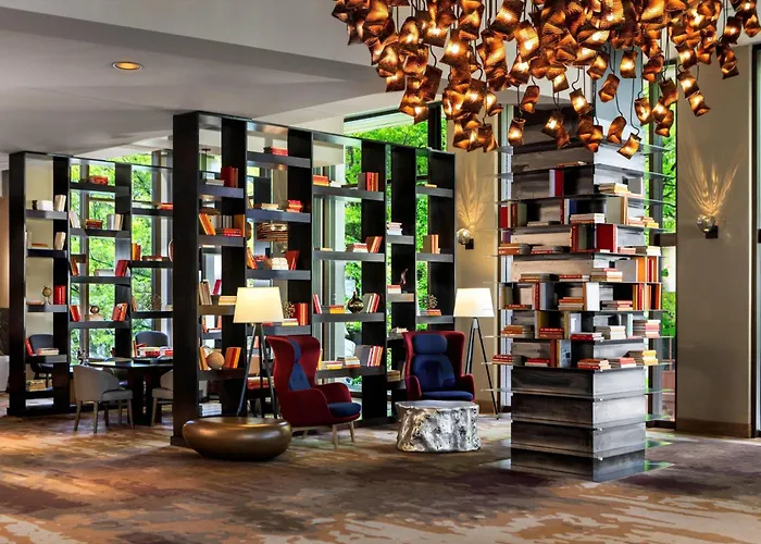 Hotels with ParkingRenaissance Seattle