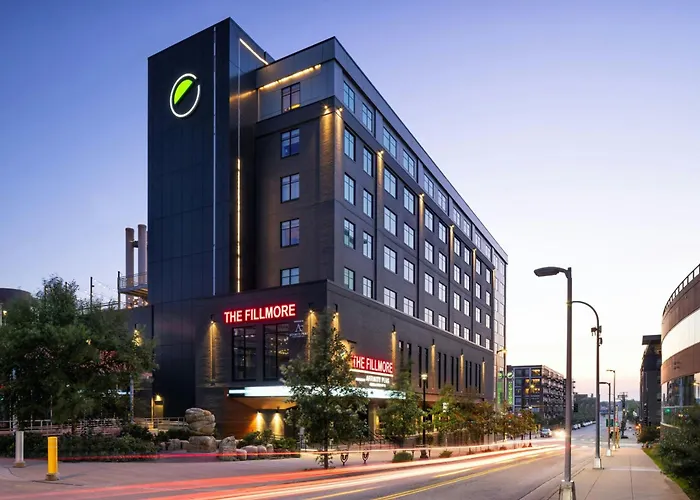 Element Minneapolis Downtown North Loop