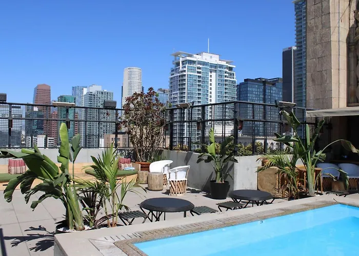 Hotels with ParkingStile Downtown Los Angeles By Kasa