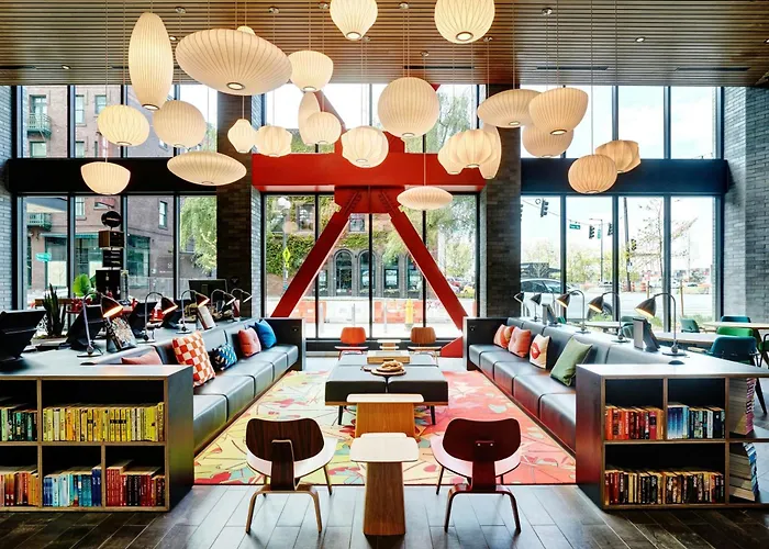 Hotels with ParkingCitizenm Seattle Pioneer Square