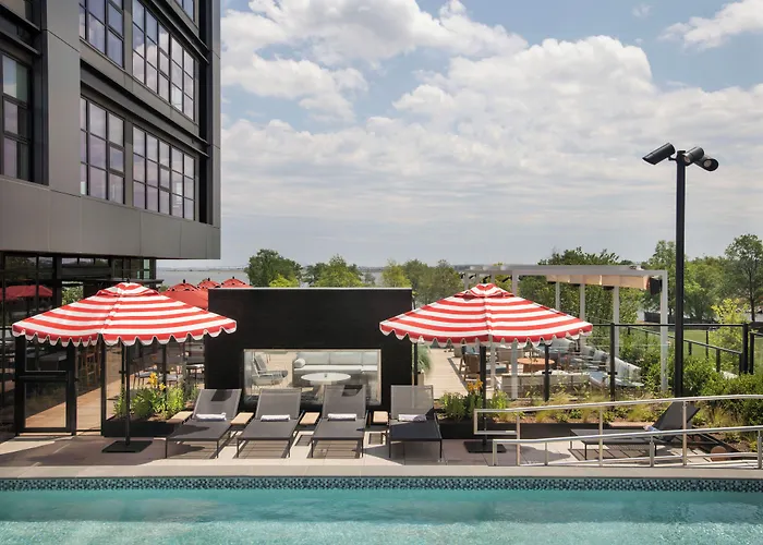 Hotels with ParkingRoost Baltimore