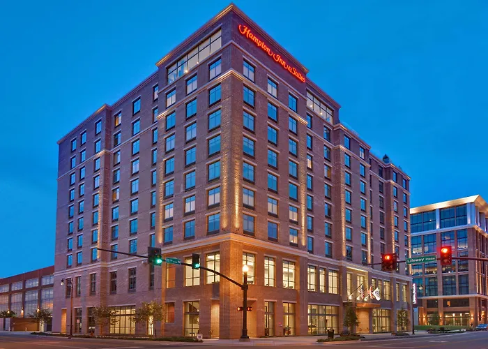 Hampton Inn & Suites Nashville Downtown Capitol View, Tn
