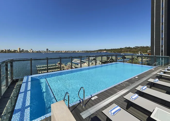 Doubletree By Hilton Perth Waterfront Hotel