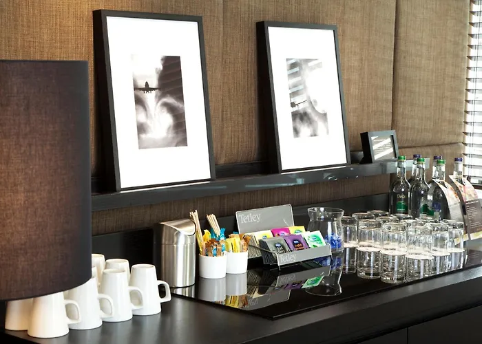 Crowne Plaza Manchester Airport By Ihg Hale 