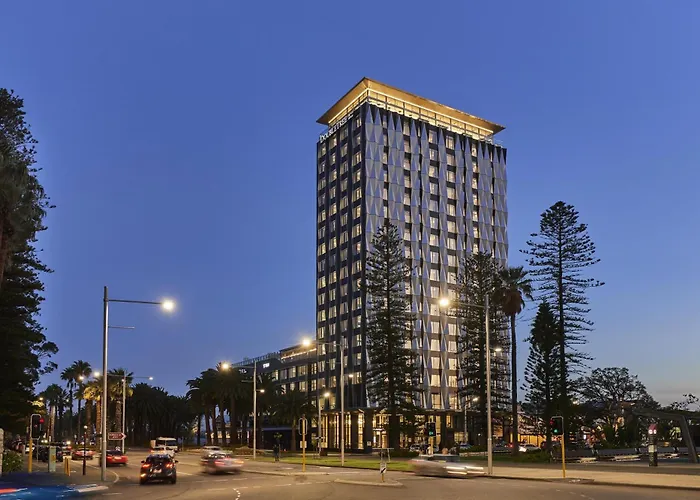 Doubletree By Hilton Perth Waterfront Hotel