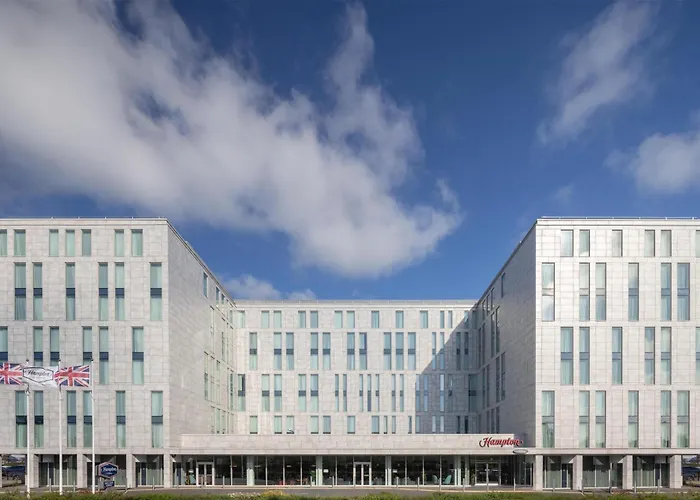 Hampton By Hilton London Stansted Airport Hotel Stansted Mountfitchet