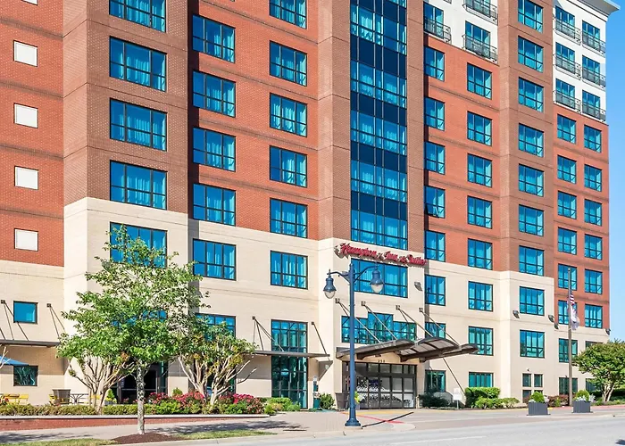 Hampton Inn & Suites National Harbor/Alexandria Area