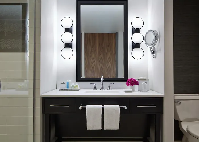 Loews Chicago Hotel