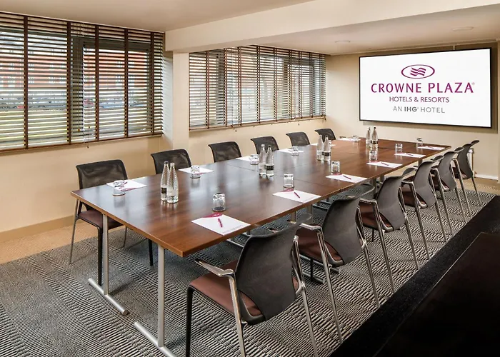 Crowne Plaza Manchester Airport By Ihg Hale 