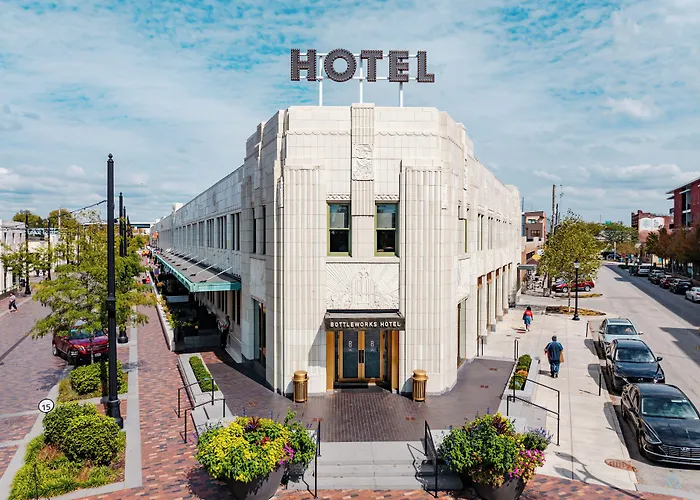 Bottleworks Hotel Indianapolis
