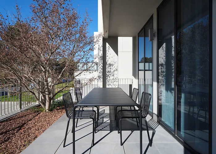 Burbury Hotel & Apartments Canberra