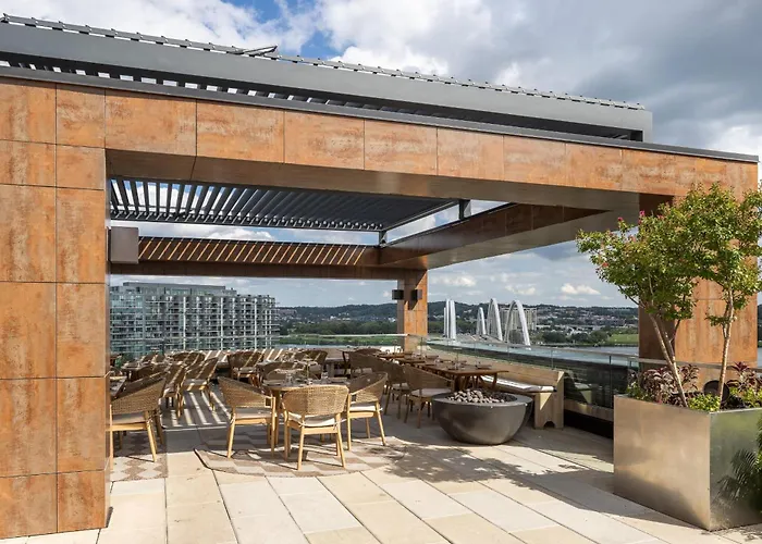 Cambria Hotel Washington Dc Navy Yard Riverfront